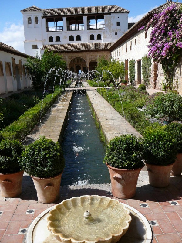 Alhambra_Acequia