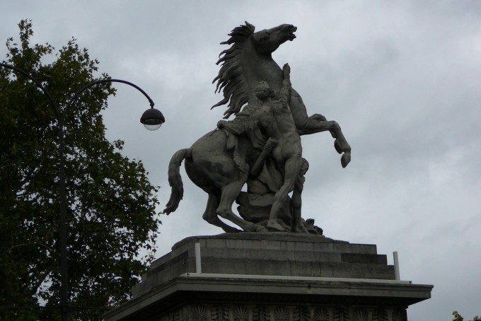 Paris 08