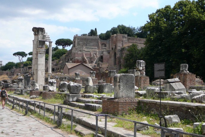 Basilica Iulia 02