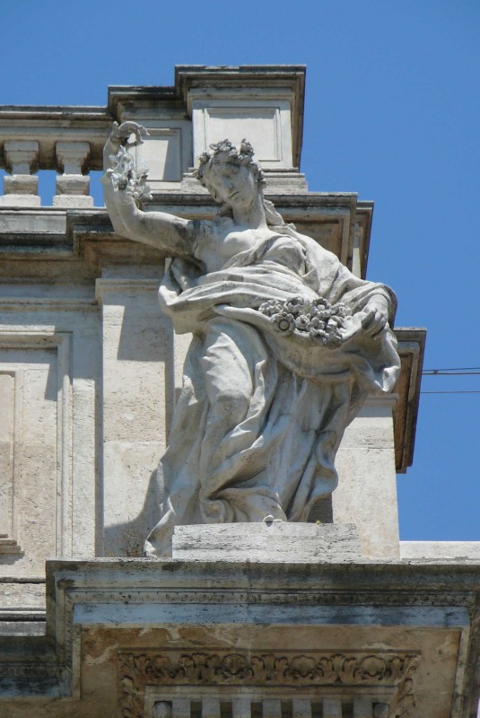 Trevi 22