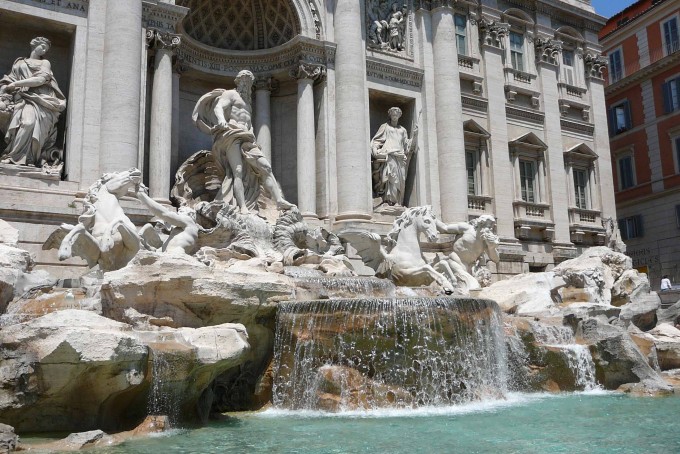 Trevi 28