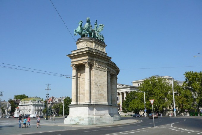 Budapest 17-2013