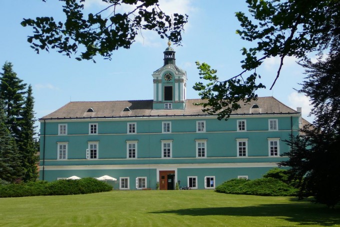Dačice 19