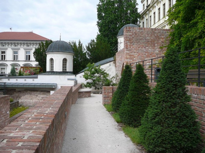 Hradec Králové 84