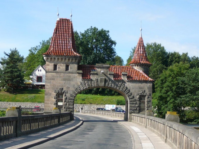 Les království 13