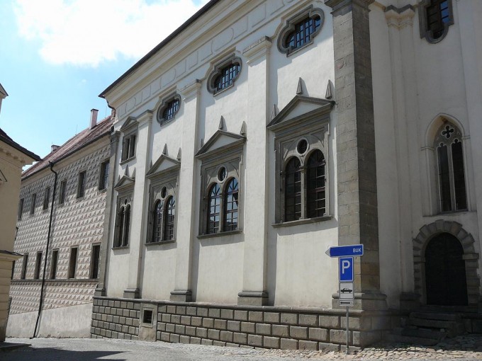 J. Hradec 18
