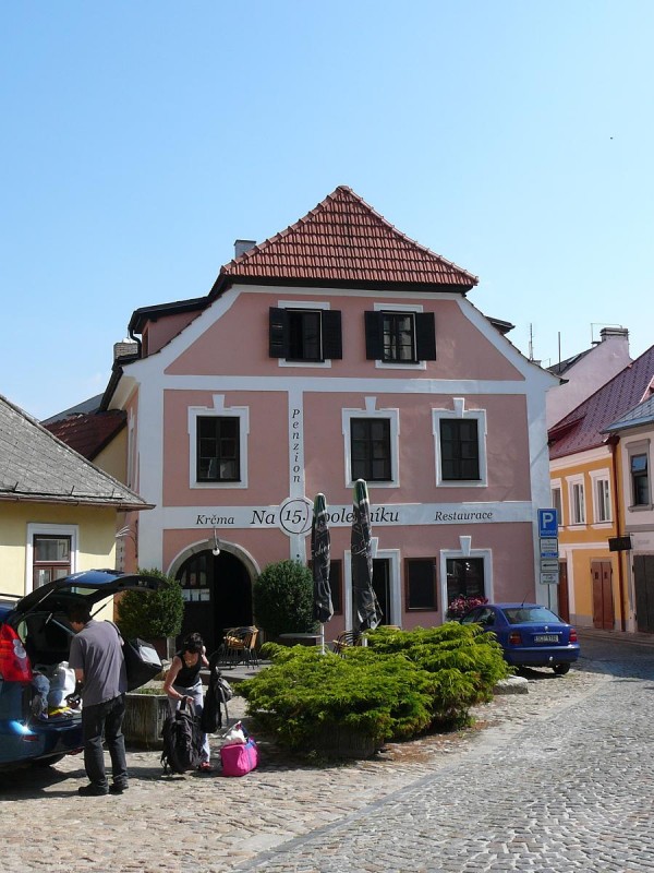 J. Hradec 22