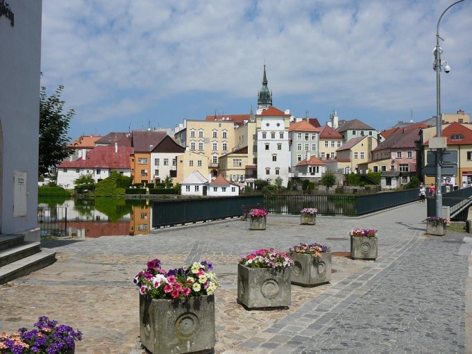 J. Hradec 41