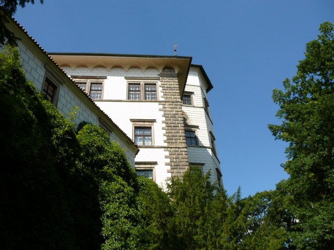 J. Hradec 111